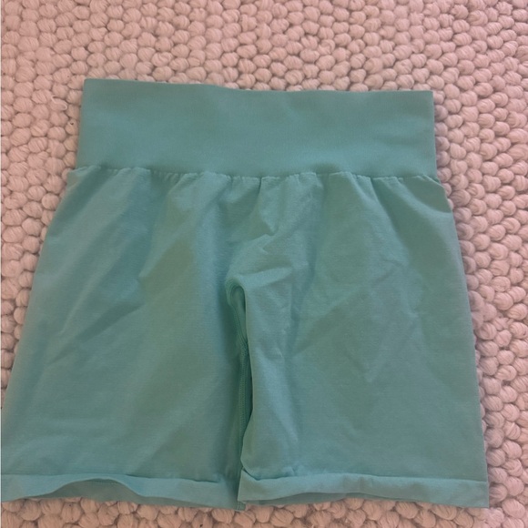 NVGTN Mint Pro Seamless Shorts - Picture 6 of 8